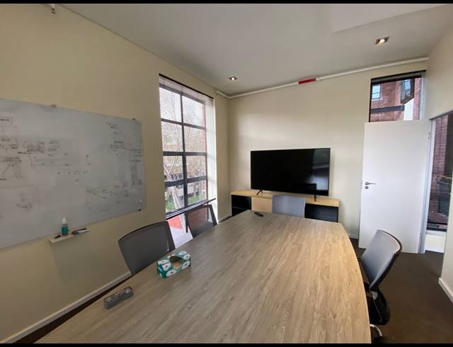 48M² OFFICE TO LET IN OBSERVATORY